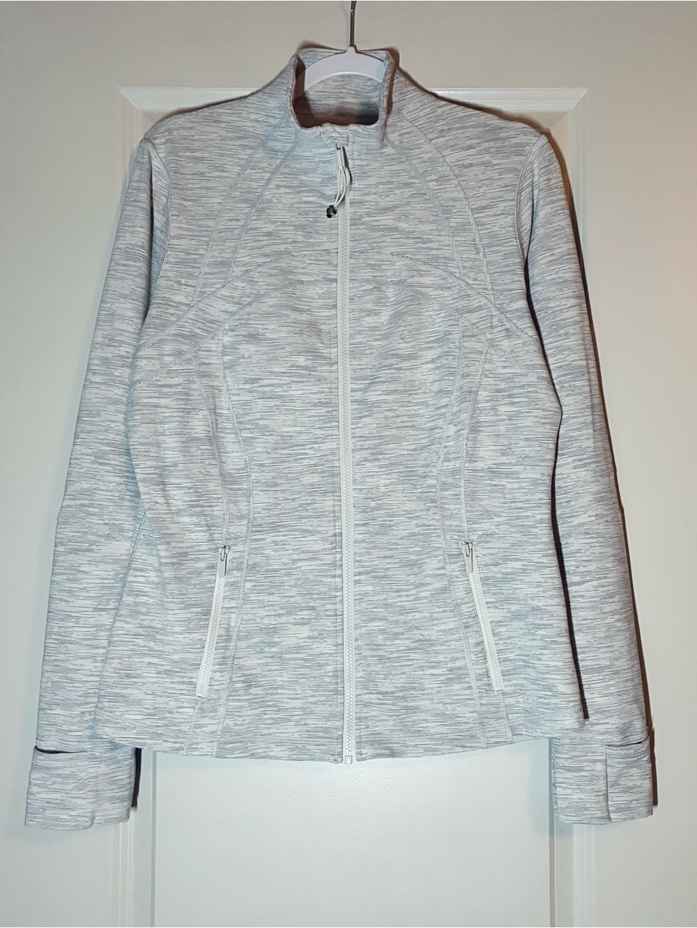 Lululemon Define Jacket in Wee Are From Space Sheer Blue Chambray Size 14 - Picture 6 of 8